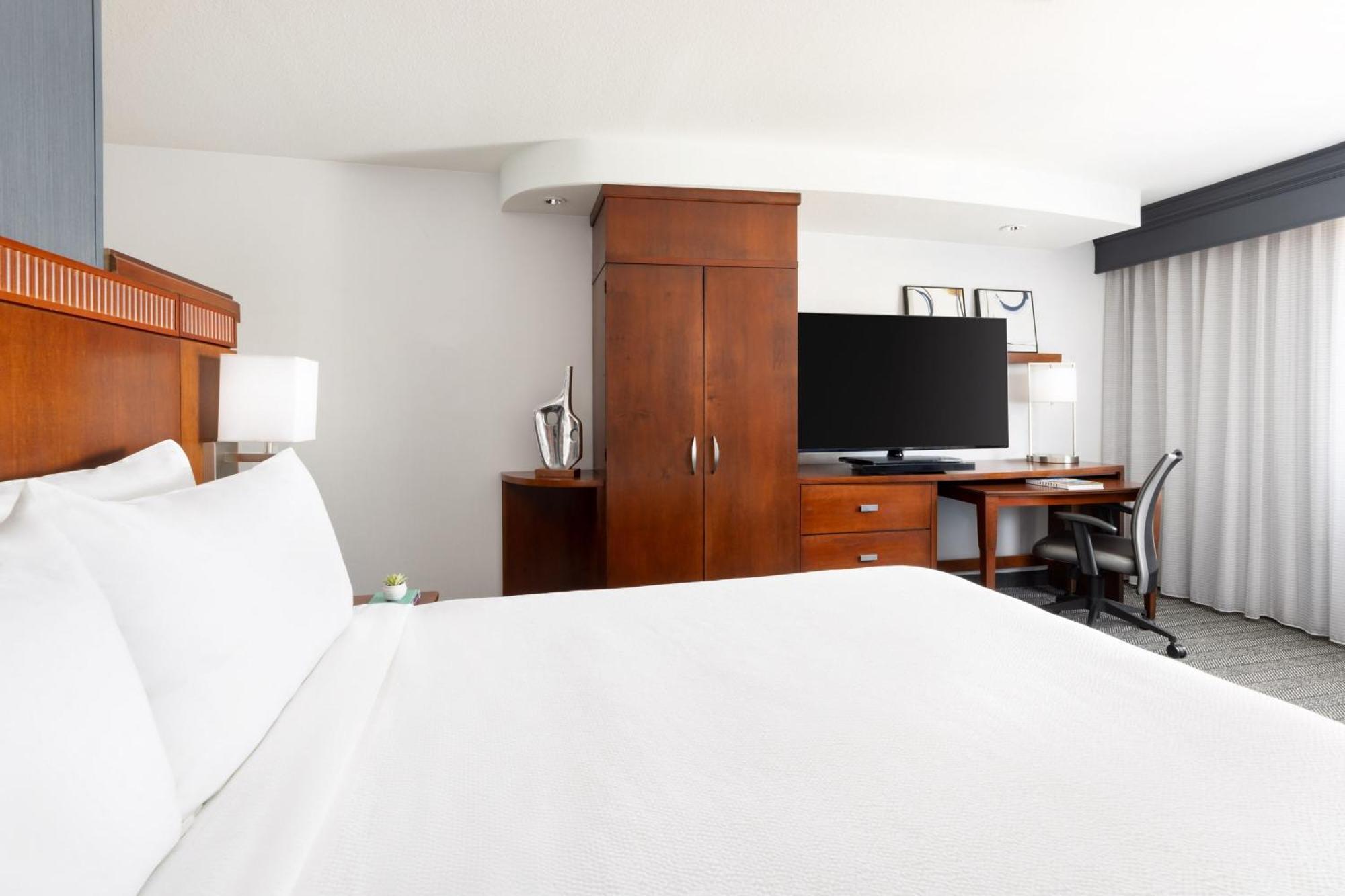 Courtyard By Marriott Las Vegas Stadium Area Екстериор снимка