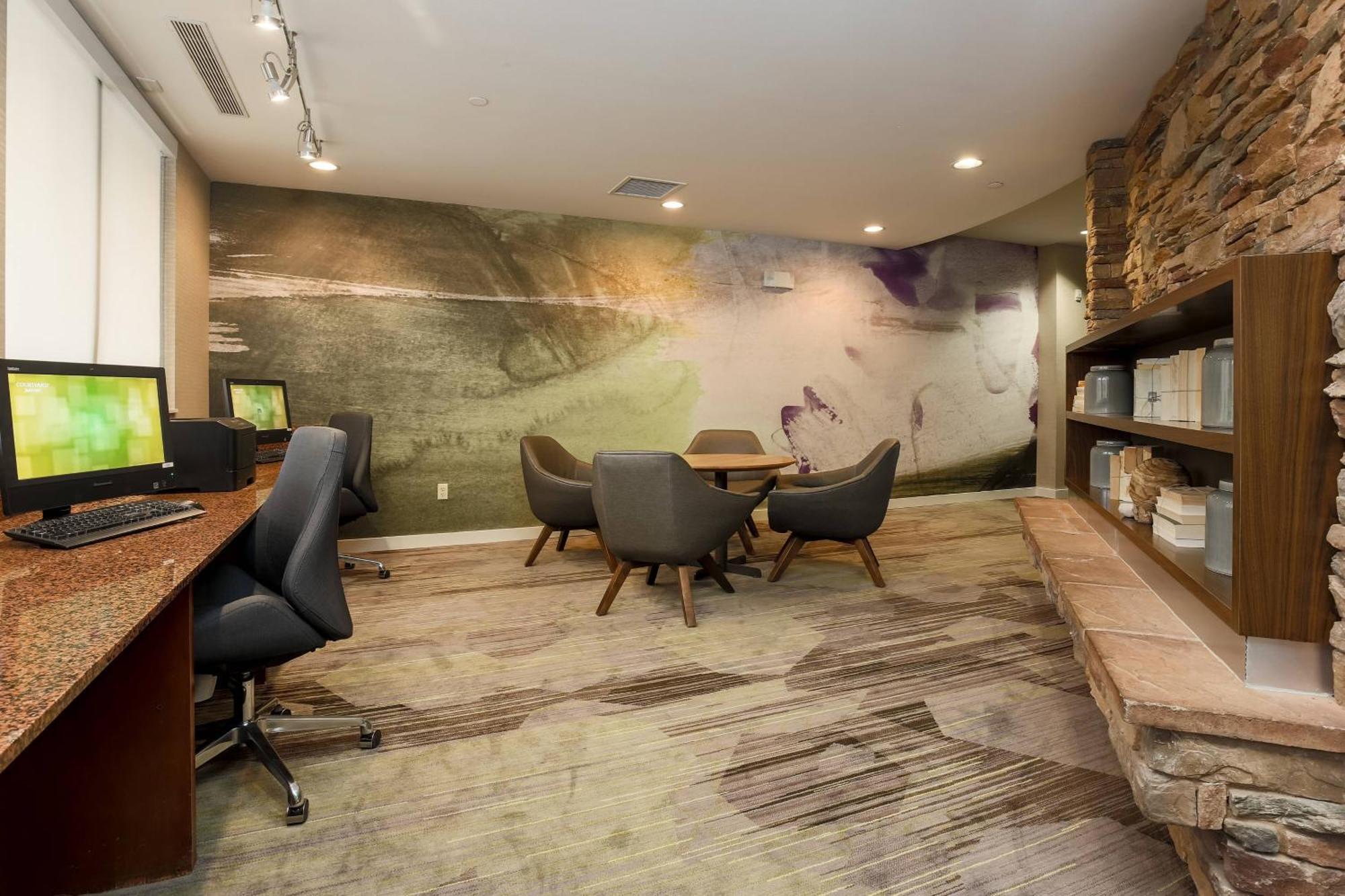 Courtyard By Marriott Las Vegas Stadium Area Екстериор снимка