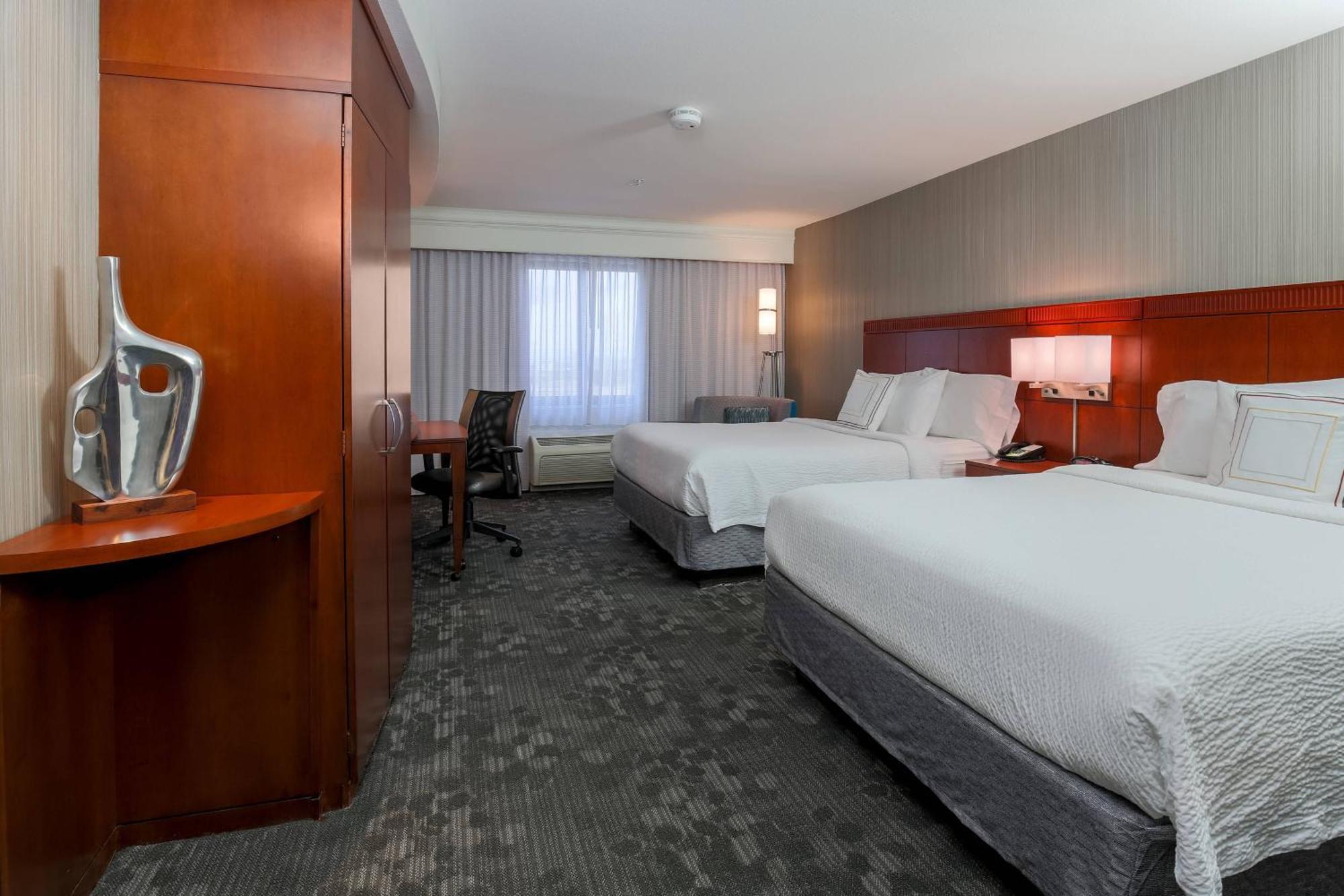 Courtyard By Marriott Las Vegas Stadium Area Екстериор снимка