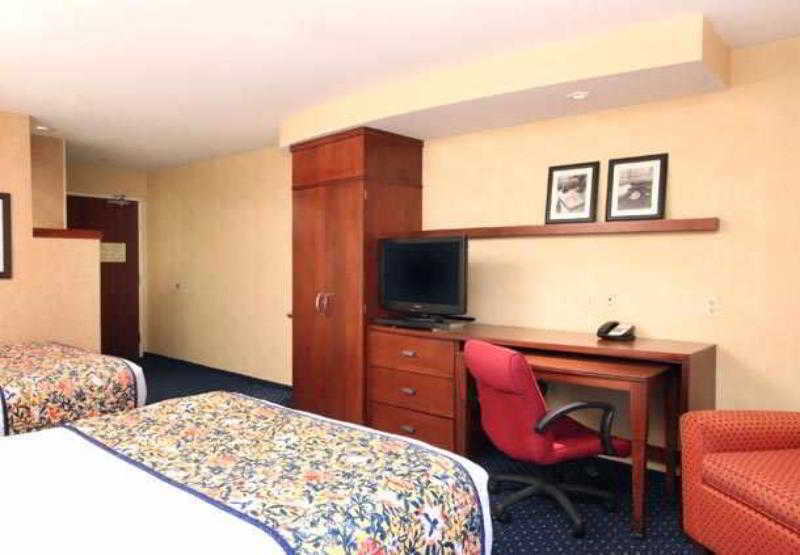 Courtyard By Marriott Las Vegas Stadium Area Стая снимка