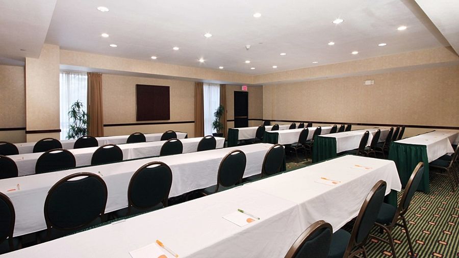 Courtyard By Marriott Las Vegas Stadium Area Екстериор снимка