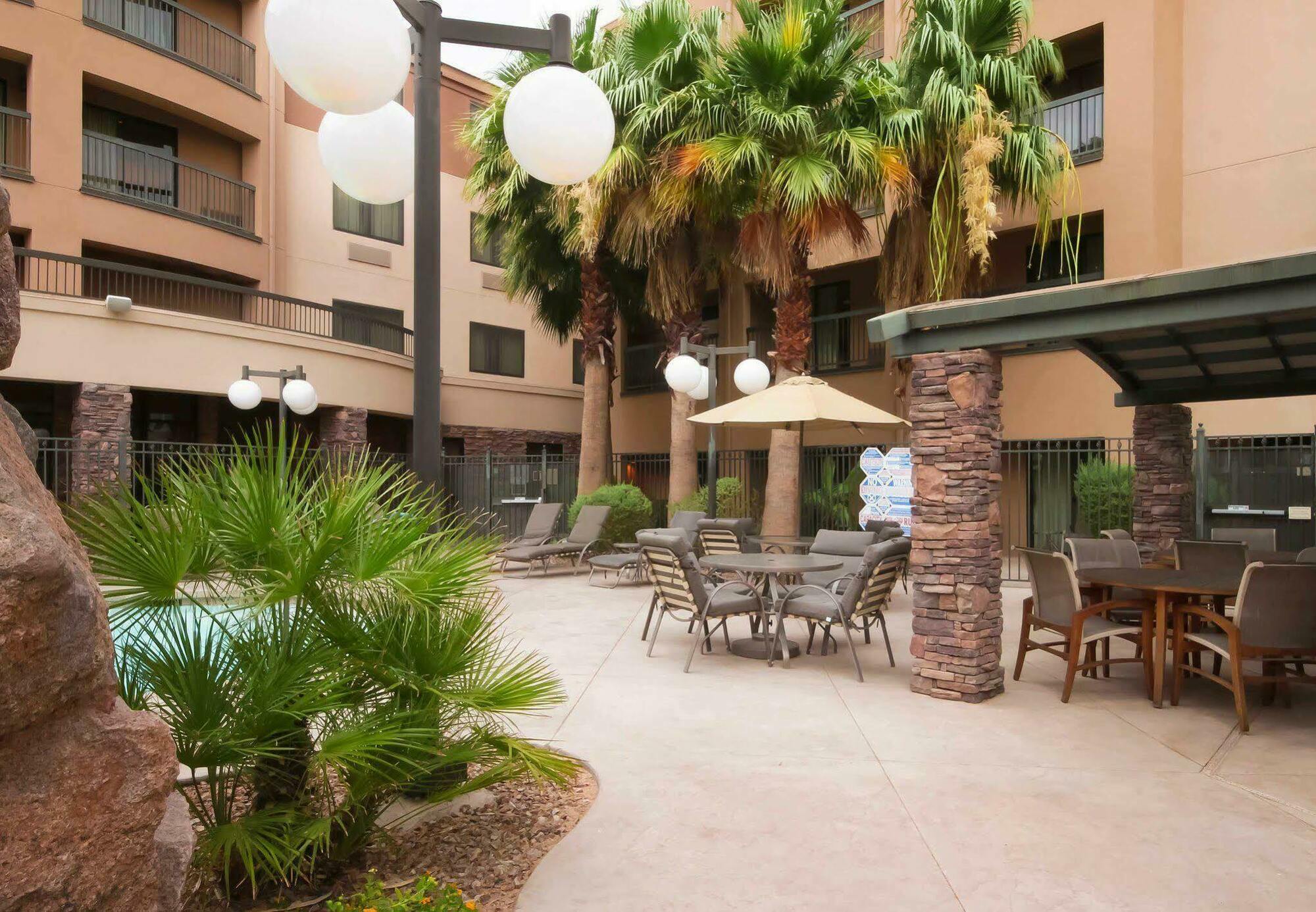 Courtyard By Marriott Las Vegas Stadium Area Екстериор снимка